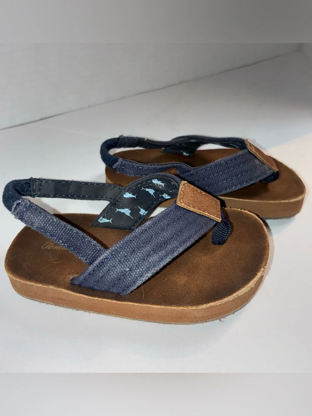 Tommy Bahama Blue Toddler Flip Flops Sandles Size 7